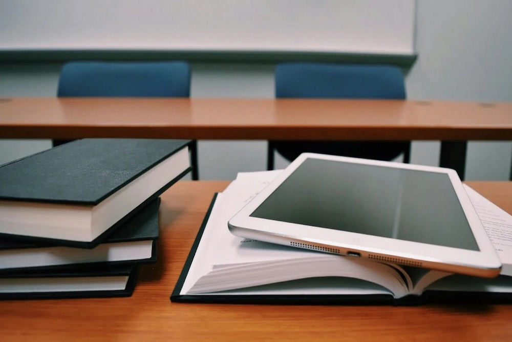 Professores no Brasil usam mais IA que média dos países da OCDE